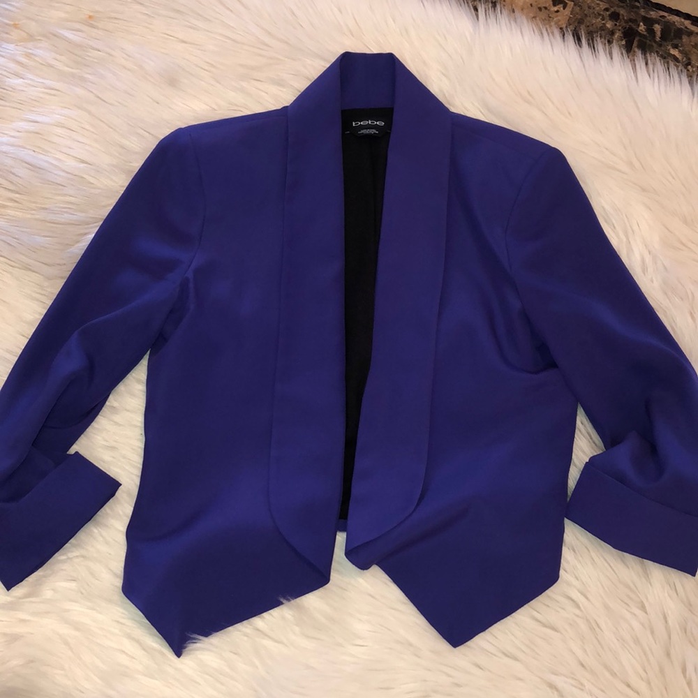 Bebe cropped 3/4 sleeve purple blazer